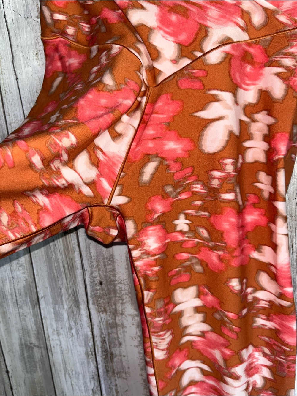 NWT Aerie OFFLINE Real Me Crossover 7/8 Leggings Floral Brown Pink M - Picture 5 of 6